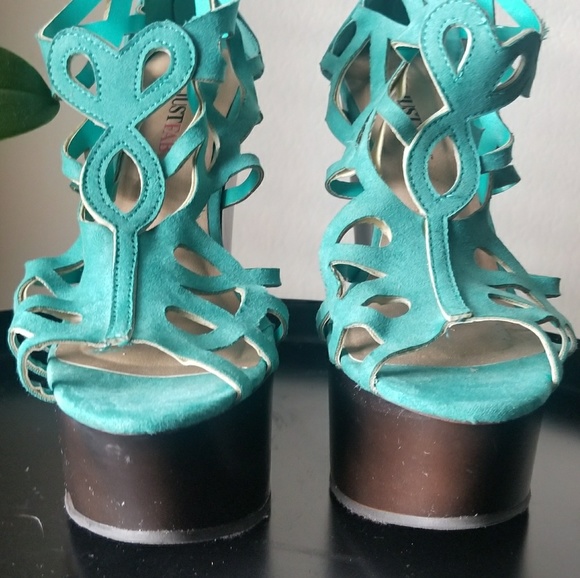 5 Inch JustFab Turquoise/Brown Wedges - Picture 5 of 5